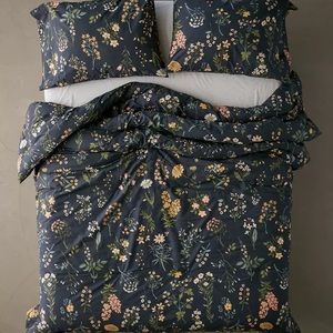Urban Outfitters Myla Floral New Queen Duvet Set
